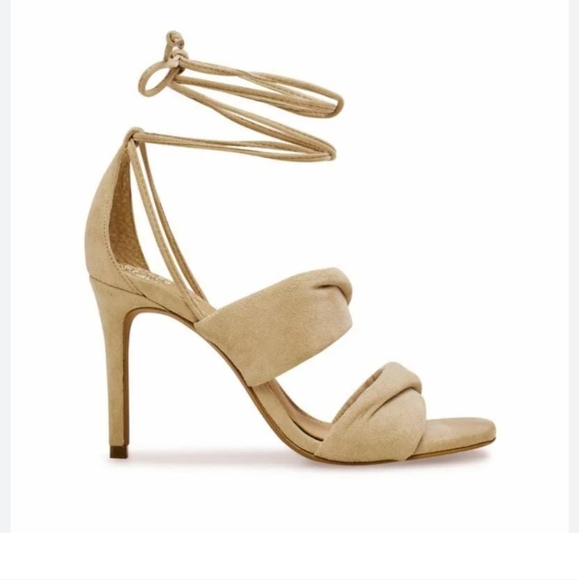 Vince Camuto Andrequa Sandal - Picture 4 of 13